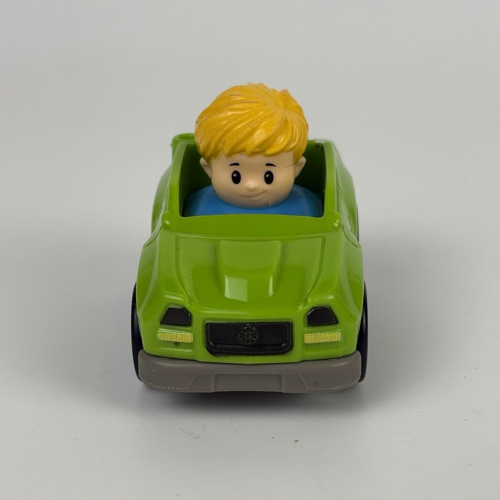 Little People Wheelies - 2016 Mattel - Green Car - Blonde Hair Boy - Blue Shirt